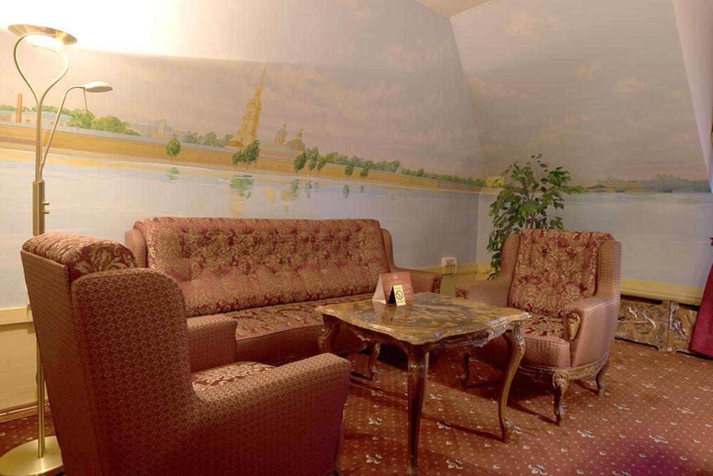 Club 27 Hotel Moskva Rom bilde